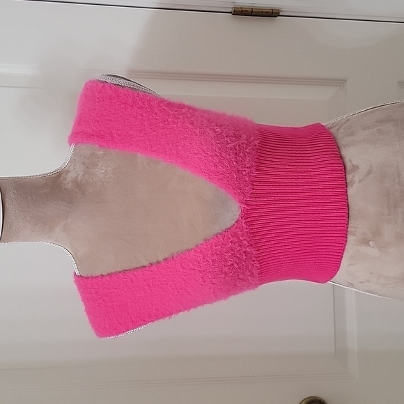 Intimately Free Free People Size XL "She Cute" Hot Pink Fuzzy Sweater Vest - Picture 1 of 11
